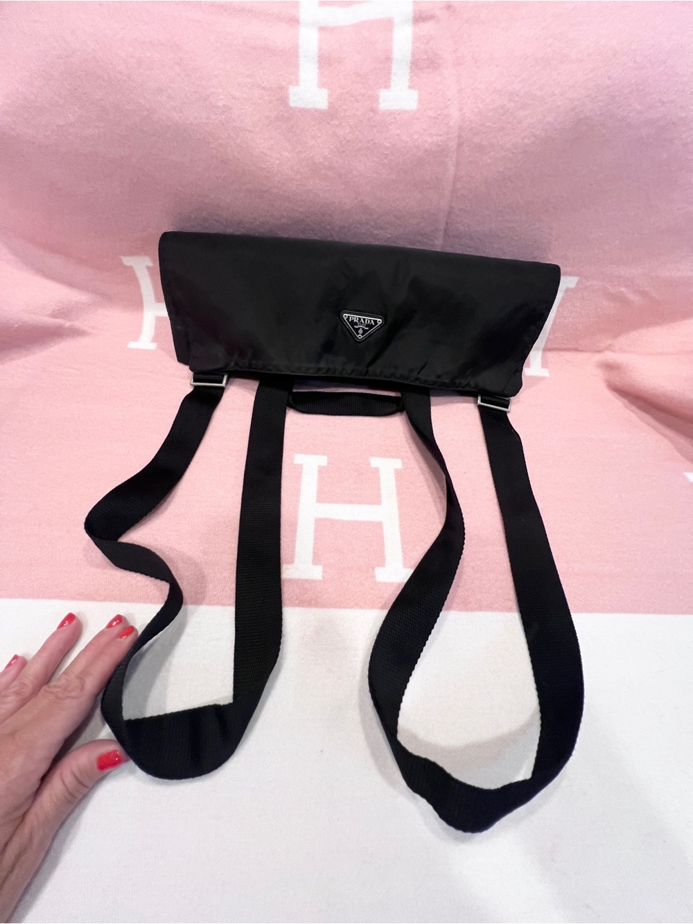 Prada⭐️✌🏻 Black Nylon Duffel perfect for traveling/towels/yoga mat!! - Picture 5 of 11